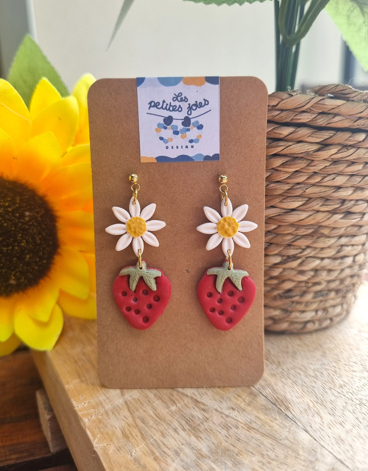 Fruits - Douceur Fraise & Marguerite - Boucles d'oreilles artisanales - Acier inoxydable