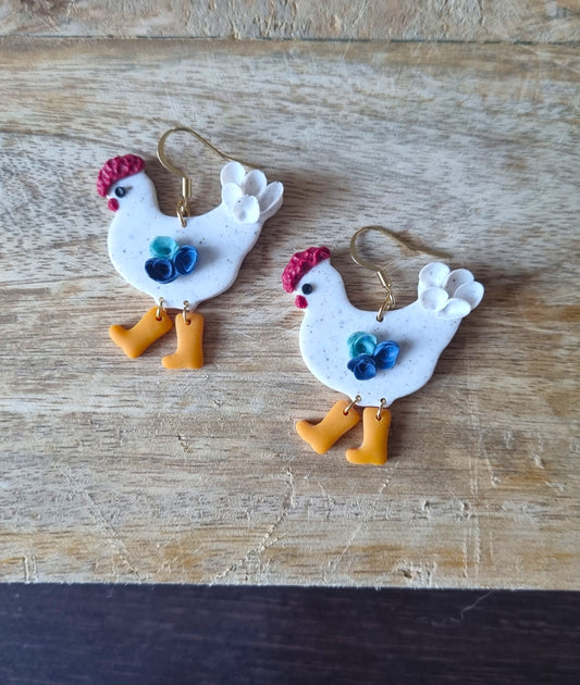 Poules blanches avec bottes oranges et fleurs bleues - Boucles d'oreilles en acier inoxydable