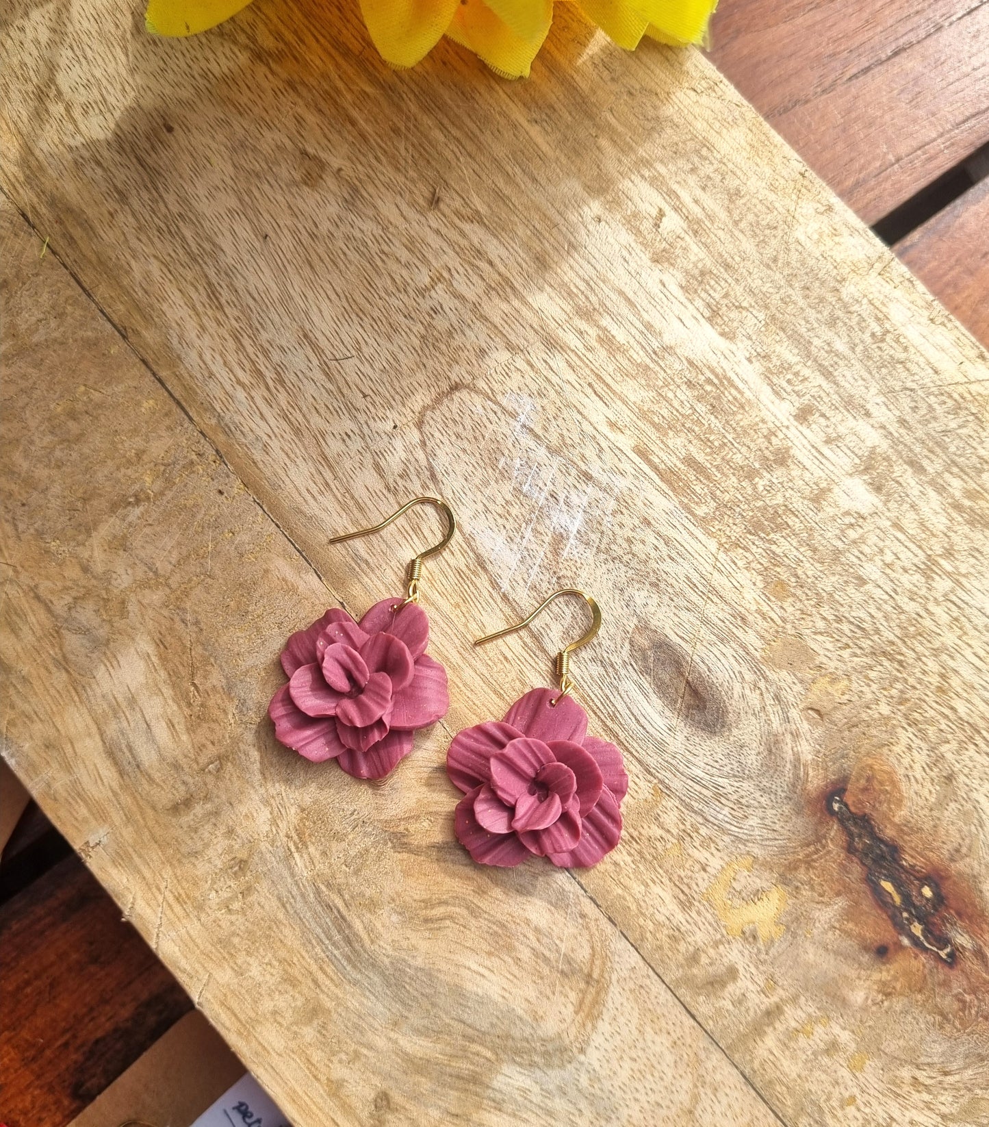 Fleurs couleur au choix sur commande - Boucles d'oreilles artisanales - Collection florale - Acier inoxydable