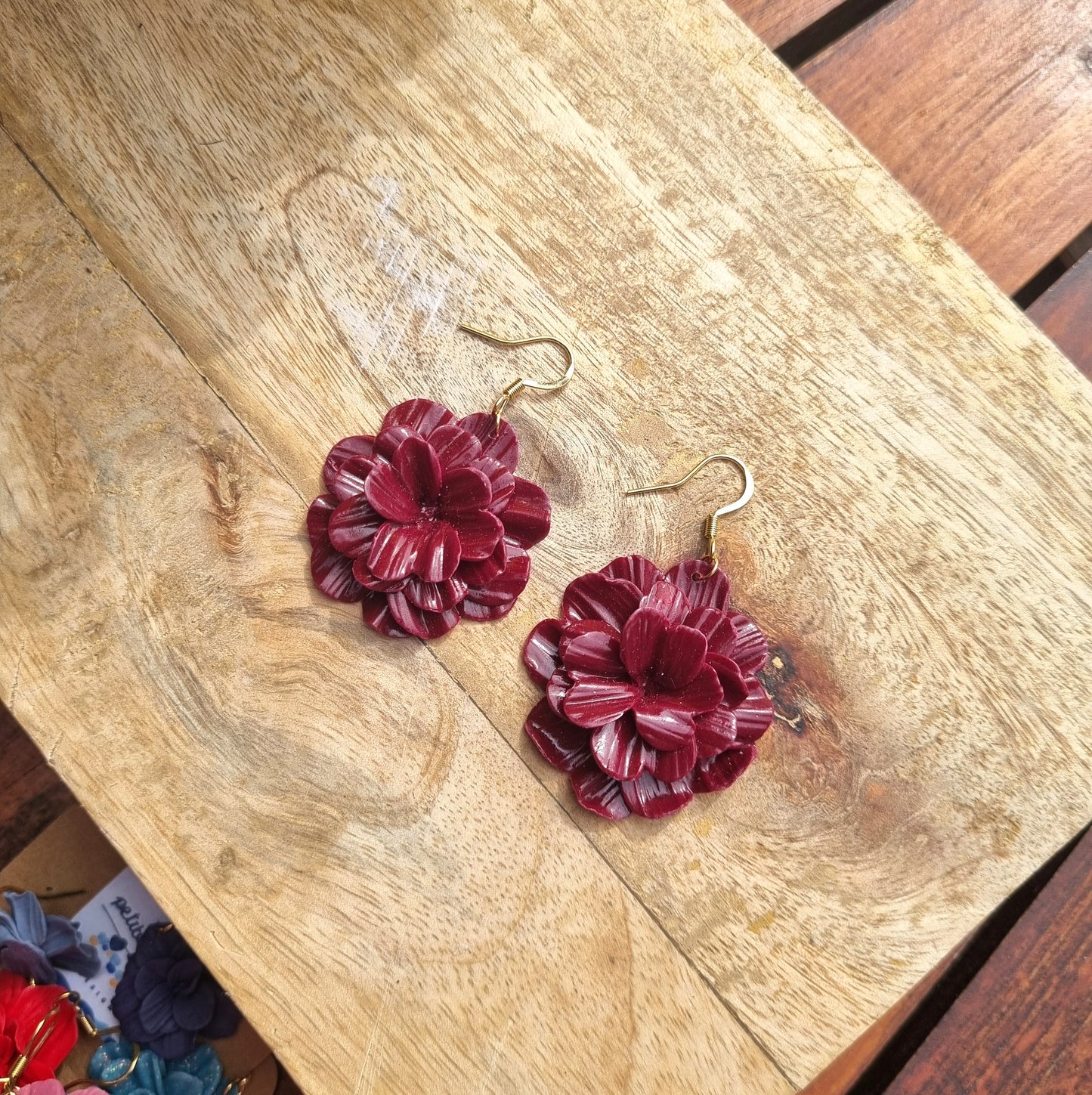 Fleurs couleur au choix sur commande - Boucles d'oreilles artisanales - Collection florale - Acier inoxydable