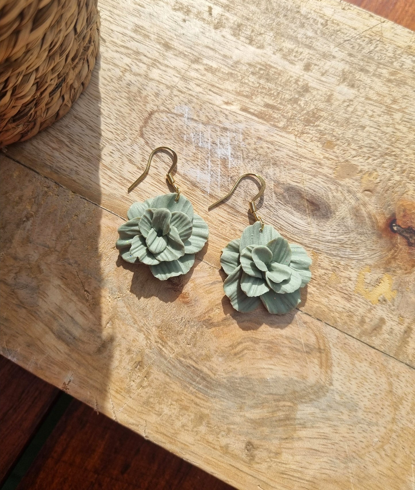 Fleurs couleur au choix sur commande - Boucles d'oreilles artisanales - Collection florale - Acier inoxydable