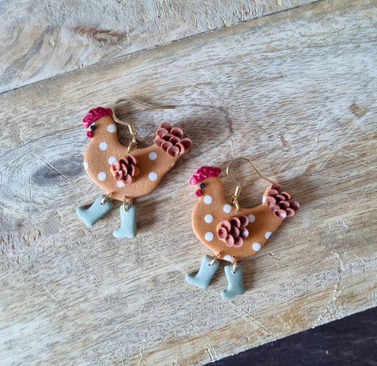 Poules marrons avec bottes vertes - Boucles d'oreilles en acier inoxydable