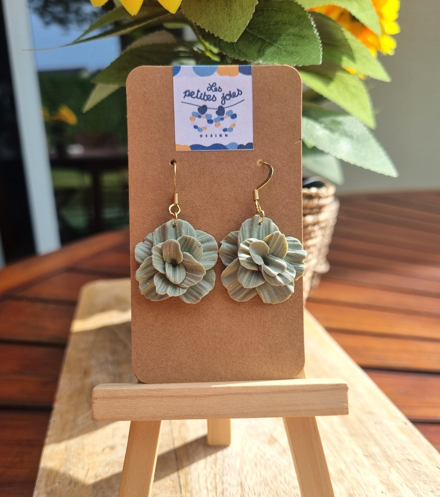 Fleurs couleur au choix sur commande - Boucles d'oreilles artisanales - Collection florale - Acier inoxydable