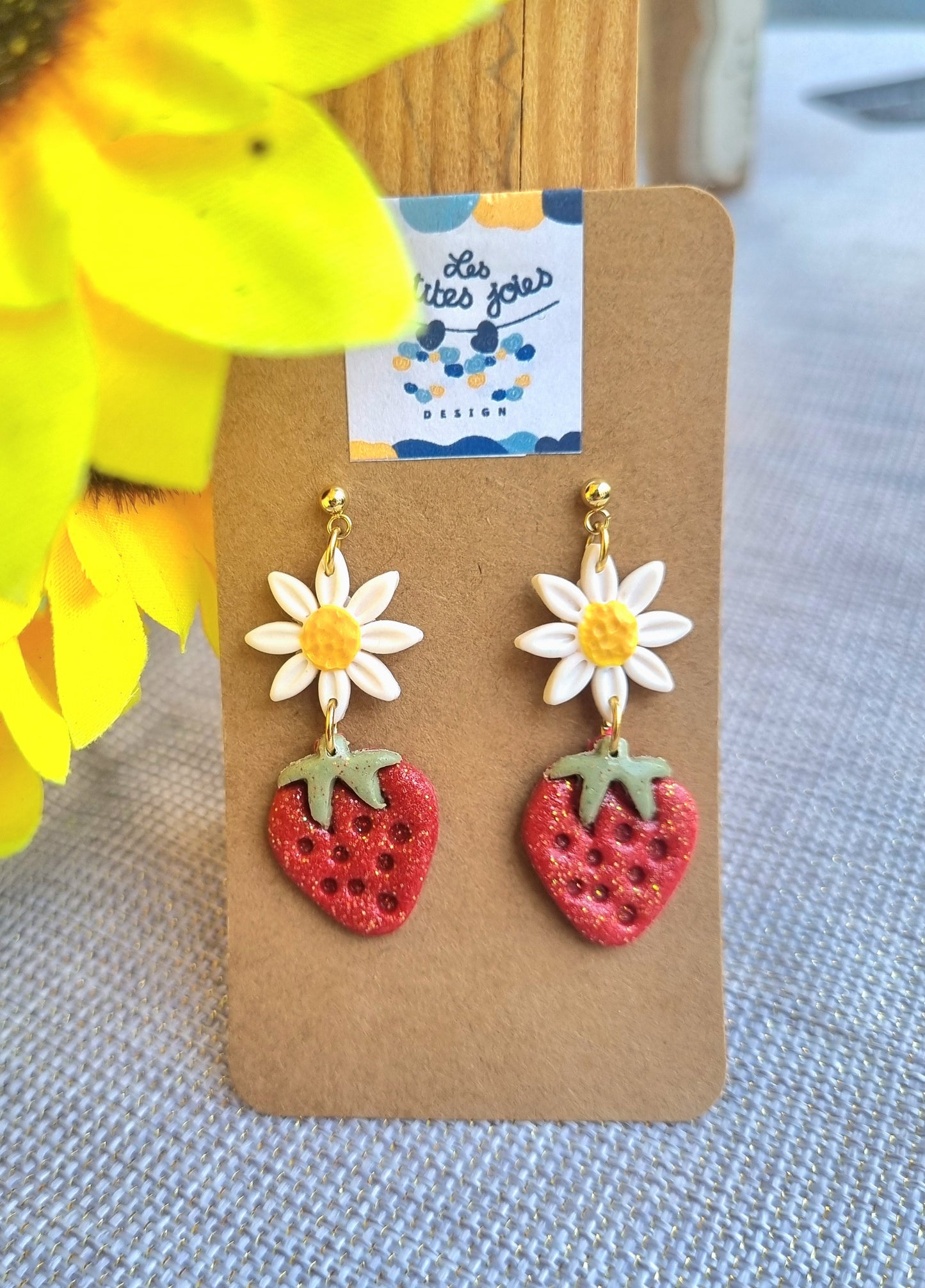Fruits - Douceur Fraise & Marguerite - Boucles d'oreilles artisanales - Acier inoxydable